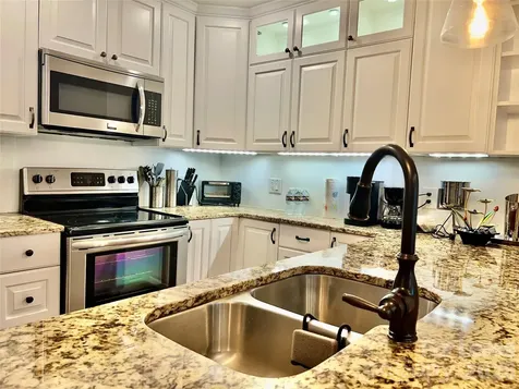 1323 Queens Road Charlotte NC 28207