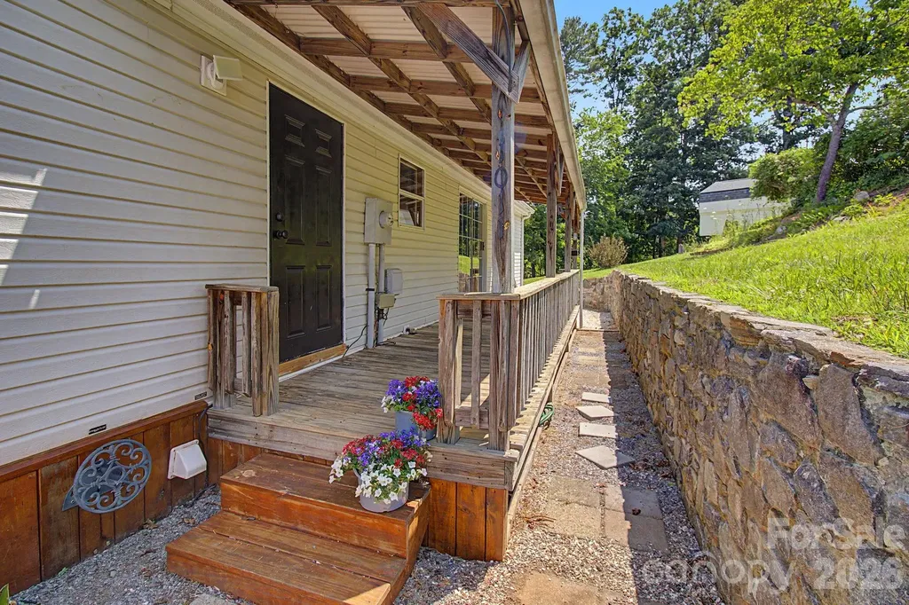 1011 Reed Street Abbeville NC 28804