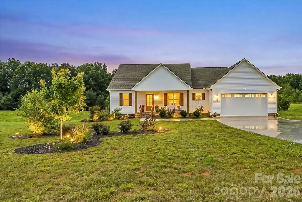 1459 Malden Court Crouse NC 28033