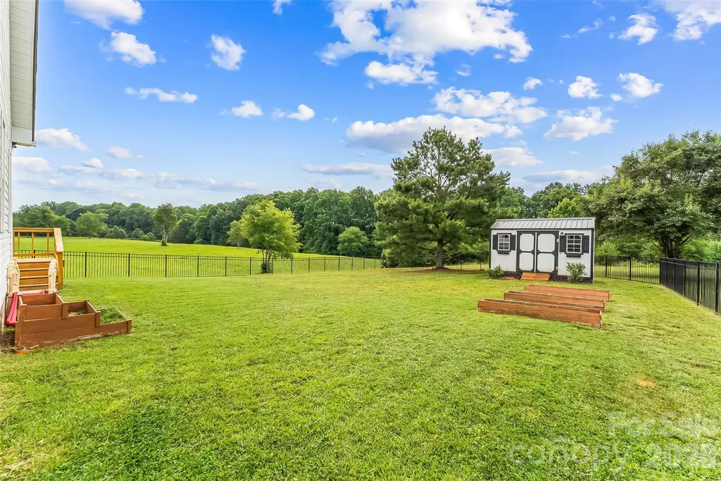 1459 Malden Court Crouse NC 28033
