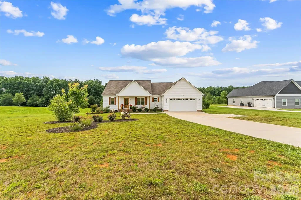 1459 Malden Court Crouse NC 28033