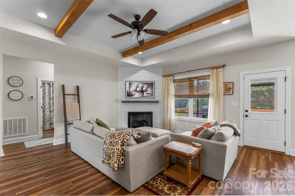 1459 Malden Court Crouse NC 28033