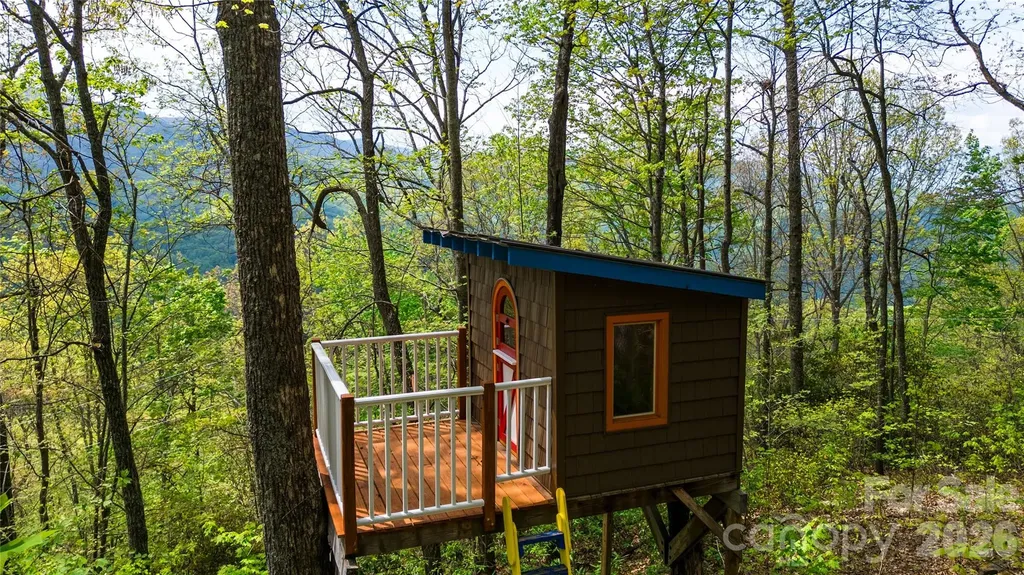 1602 Forest Run Road Sylva NC 28779