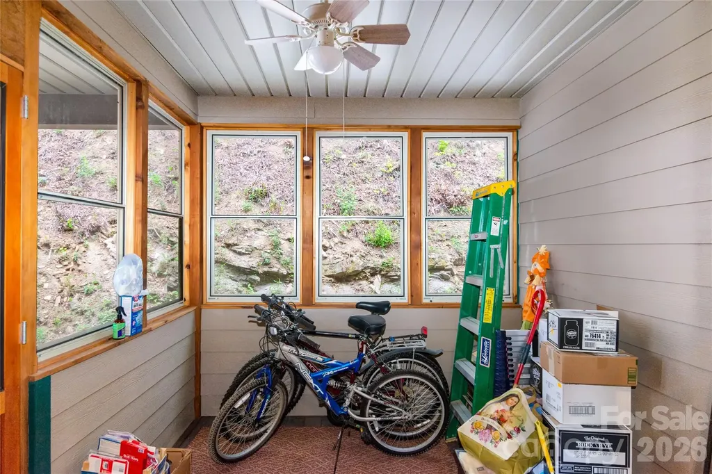 1602 Forest Run Road Sylva NC 28779