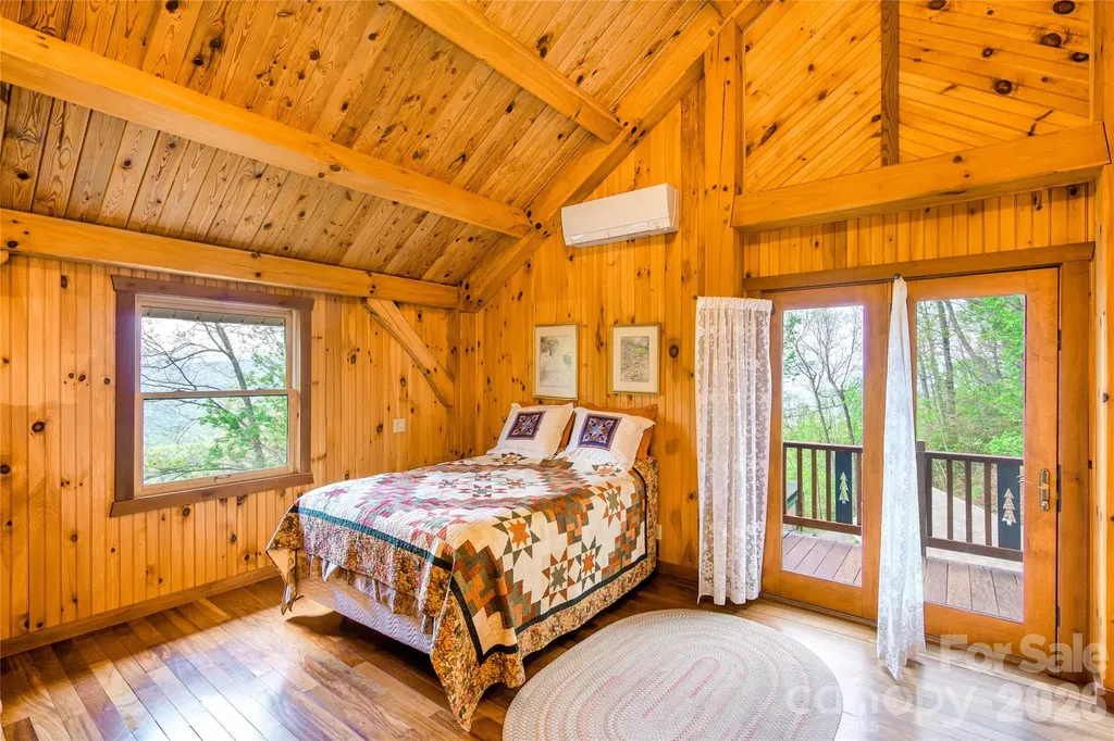 1602 Forest Run Road Sylva NC 28779