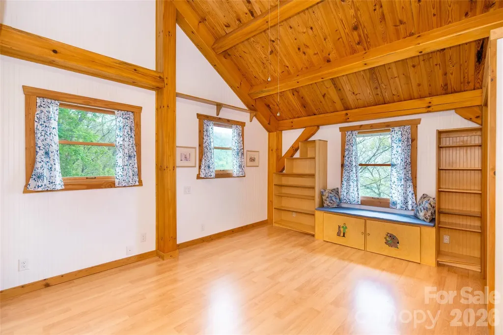 1602 Forest Run Road Sylva NC 28779