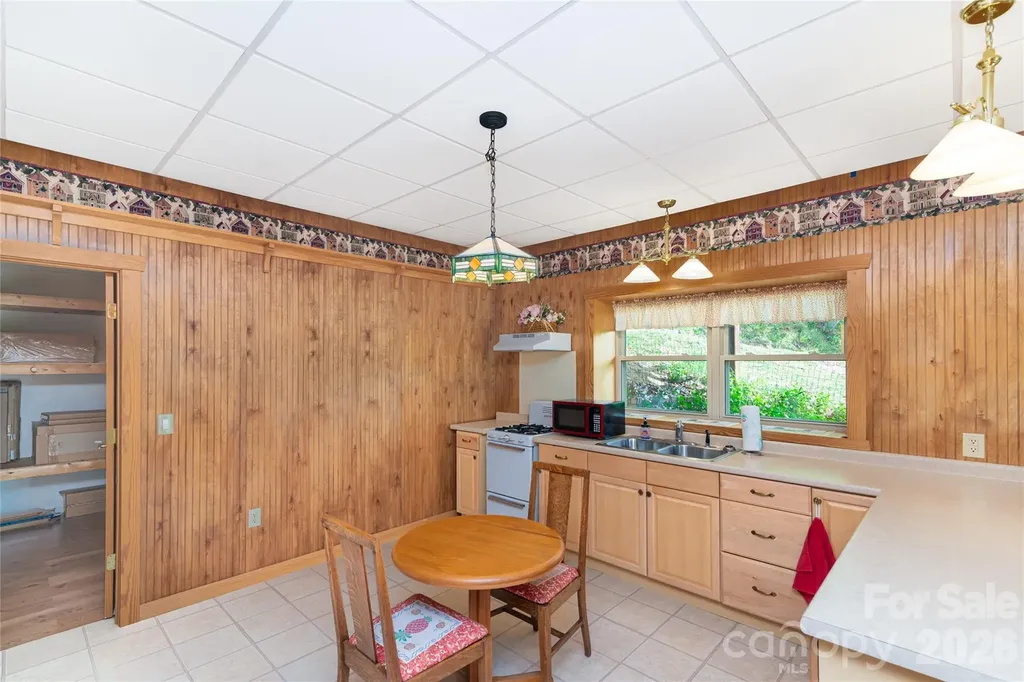 1602 Forest Run Road Sylva NC 28779