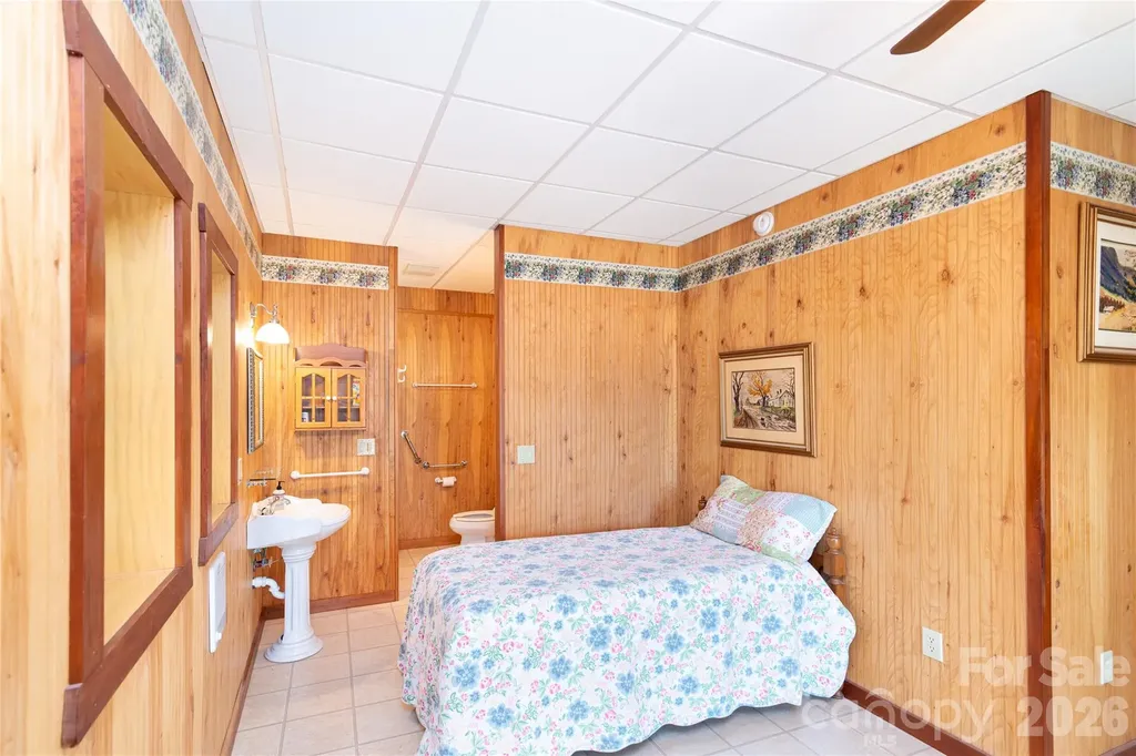 1602 Forest Run Road Sylva NC 28779