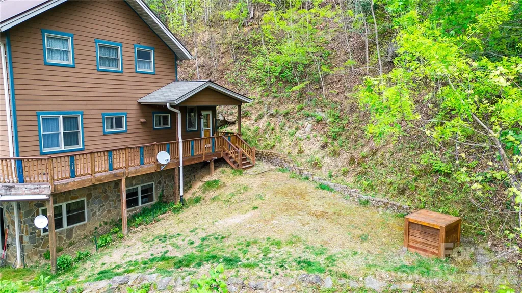 1602 Forest Run Road Sylva NC 28779