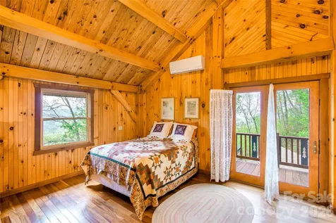 1602 Forest Run Road Sylva NC 28779