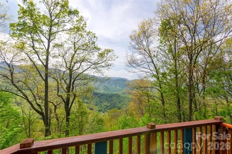 1602 Forest Run Road Sylva NC 28779