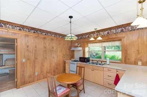 1602 Forest Run Road Sylva NC 28779