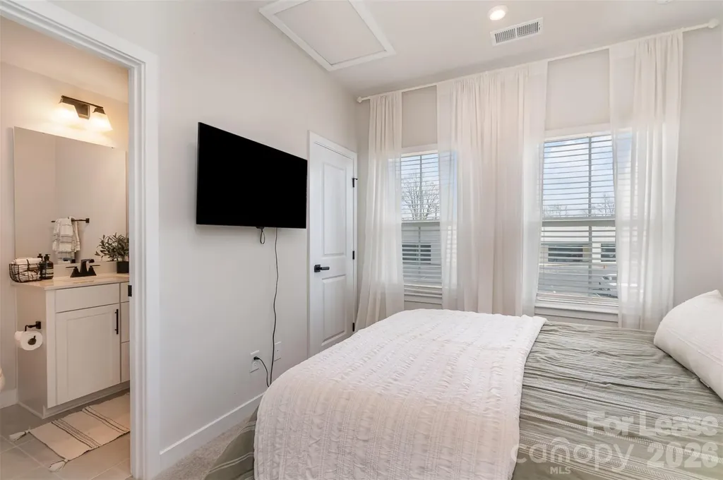 4742 Chastain Avenue Charlotte NC 28217