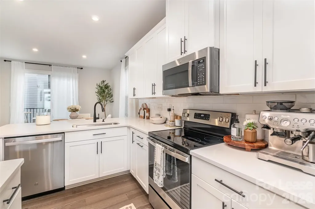 4742 Chastain Avenue Charlotte NC 28217