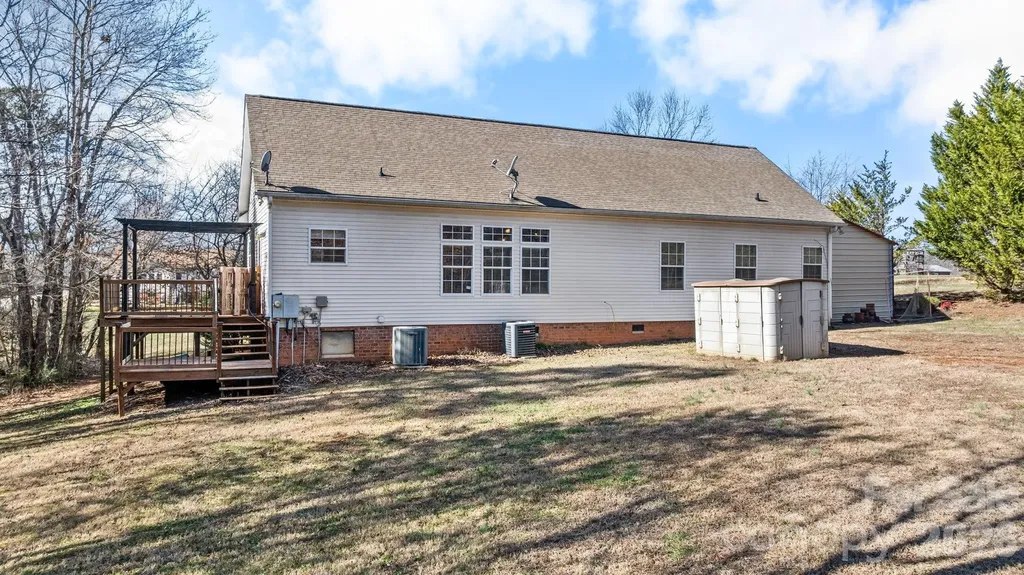 2533 Lail Road Morganton NC 28655