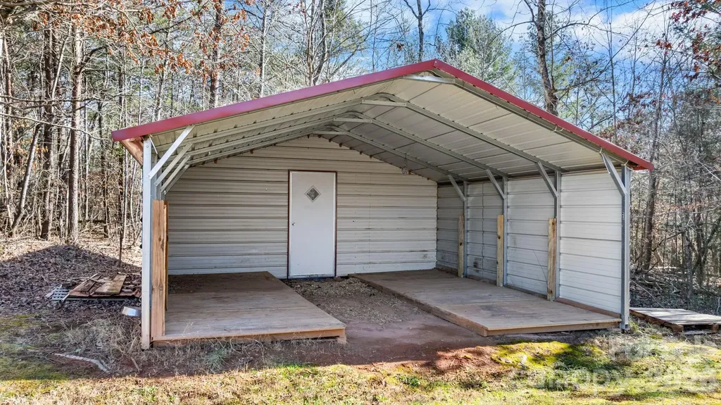 2533 Lail Road Morganton NC 28655