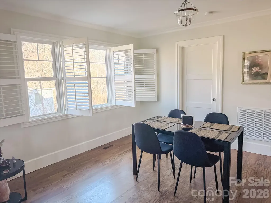 11 Lila Lane Clyde NC 28721