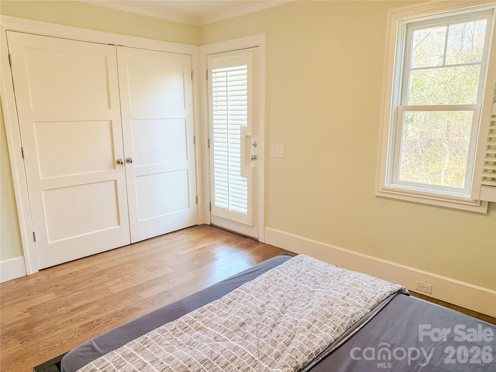 11 Lila Lane Clyde NC 28721