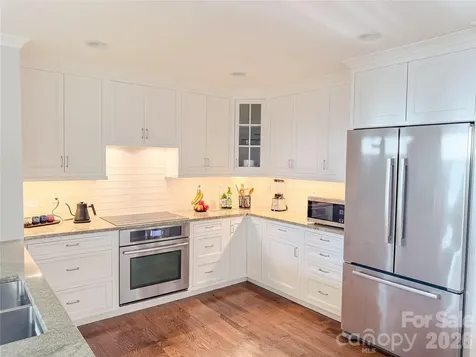 11 Lila Lane Clyde NC 28721