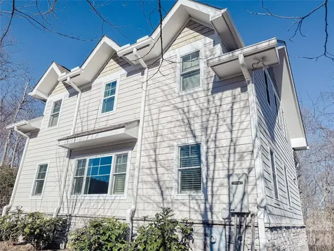 11 Lila Lane Clyde NC 28721