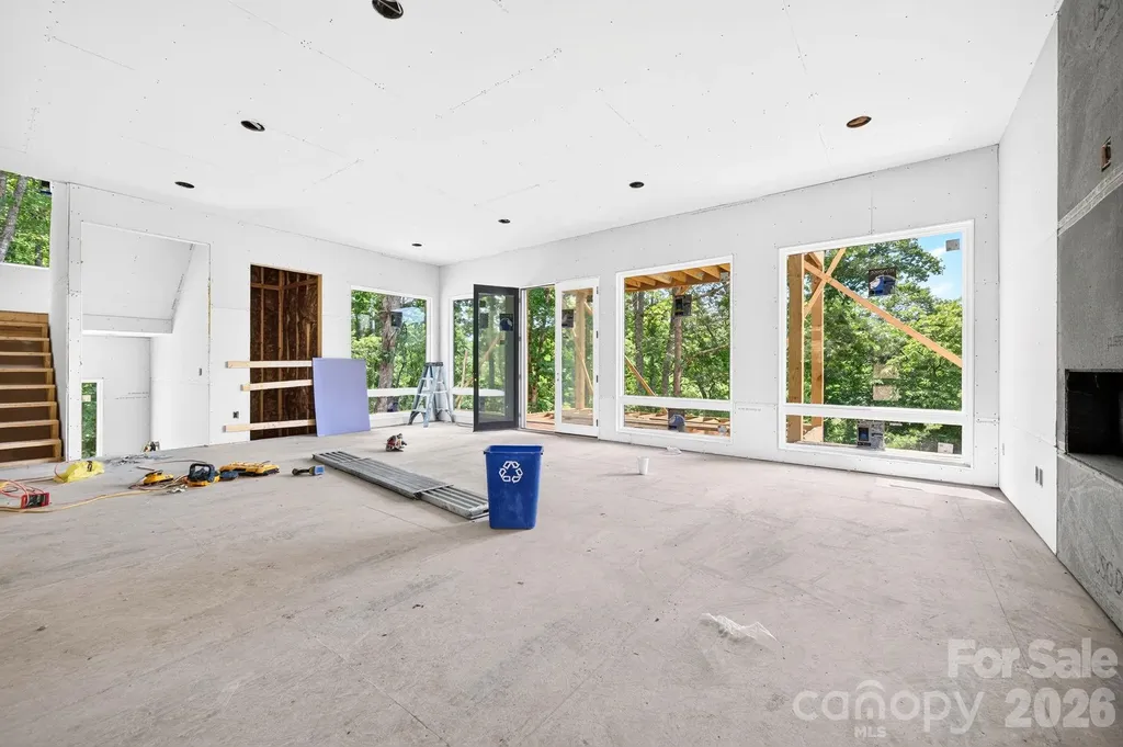 17 Spy Pointe Lane Fletcher NC 28732