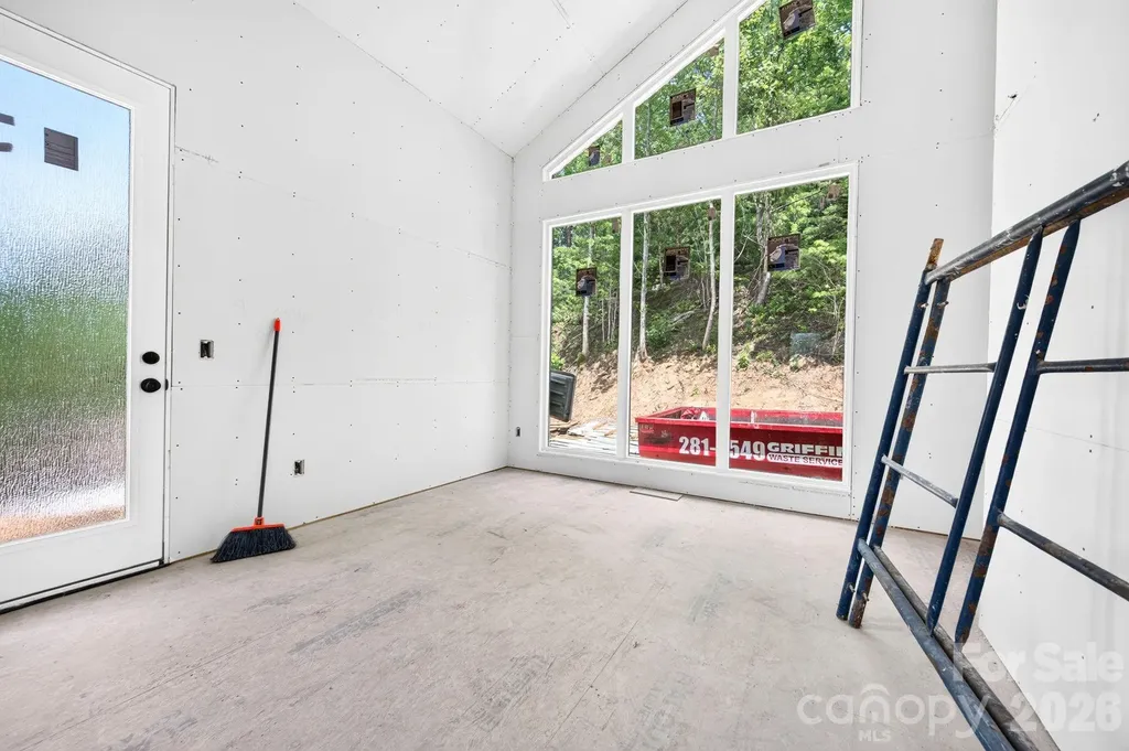 17 Spy Pointe Lane Fletcher NC 28732