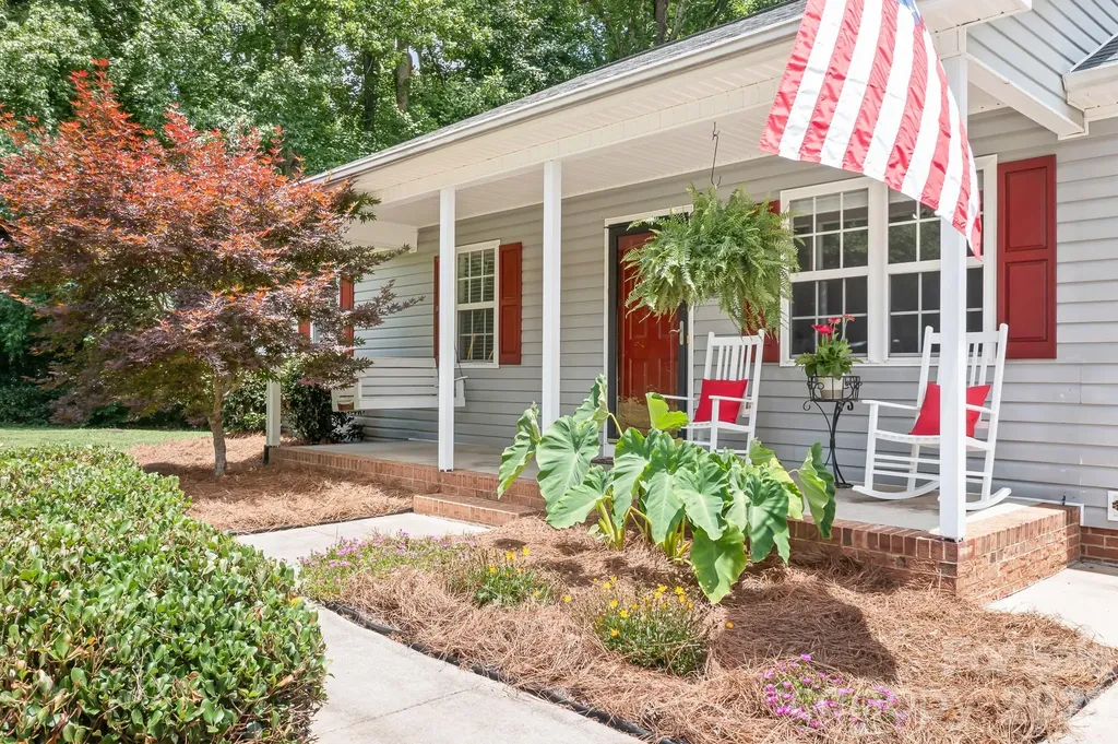 218 Vernon Street Cherryville NC 28021