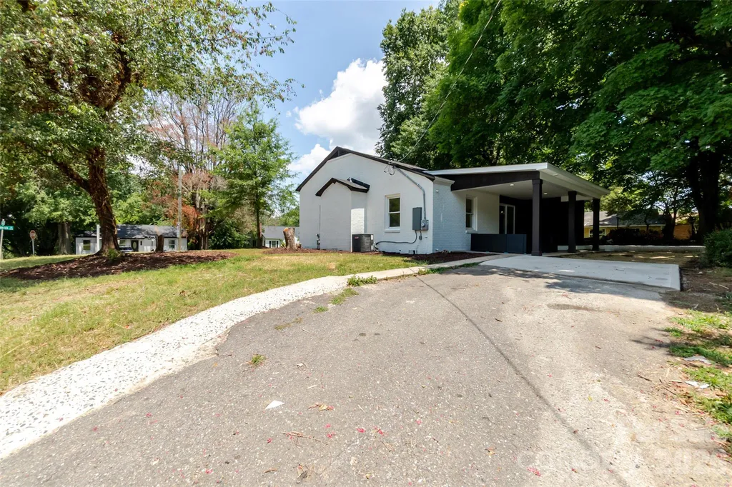 1501 Mccormick Avenue Gastonia NC 28054