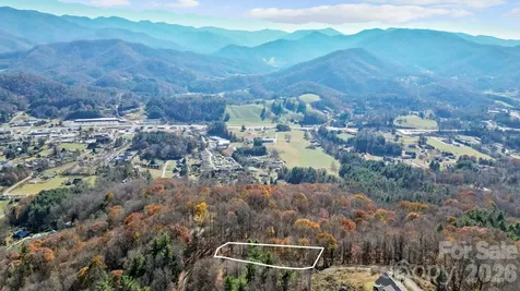 10 Peacock Lane Burnsville NC 28714