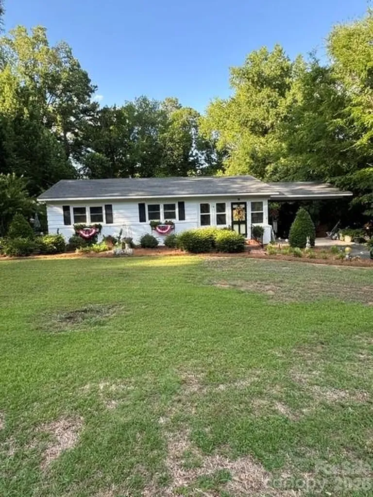 Wadesboro NC, 606 N Pine Lane