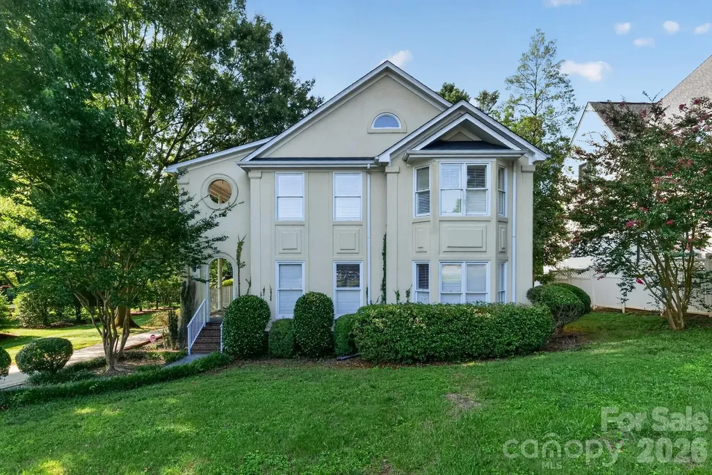 516 Shelton Street Charlotte NC 28270