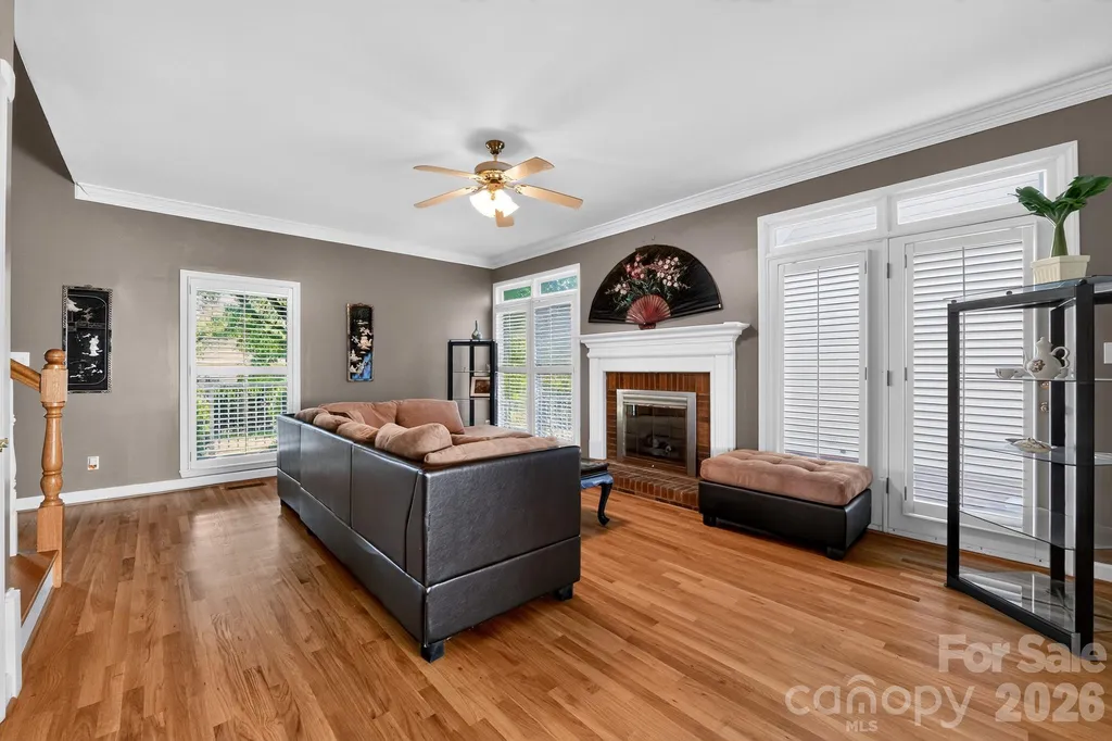 516 Shelton Street Charlotte NC 28270