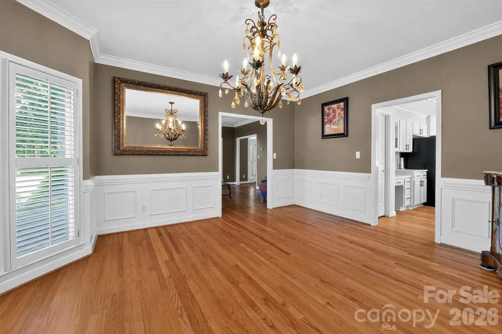 516 Shelton Street Charlotte NC 28270
