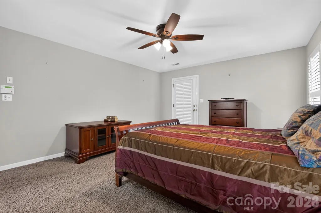 516 Shelton Street Charlotte NC 28270