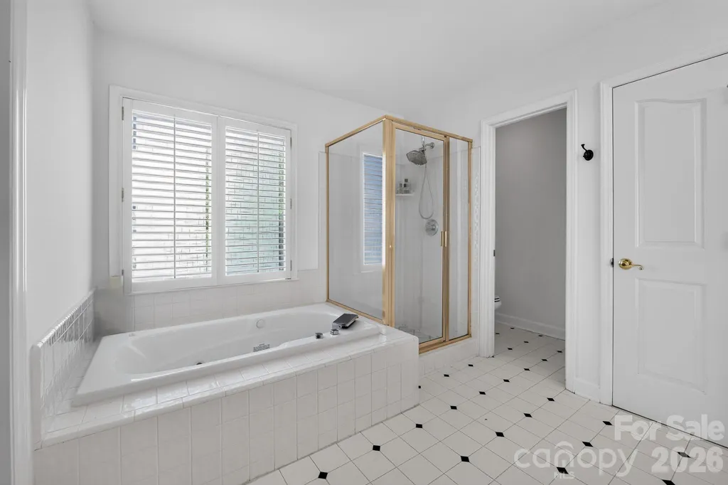 516 Shelton Street Charlotte NC 28270