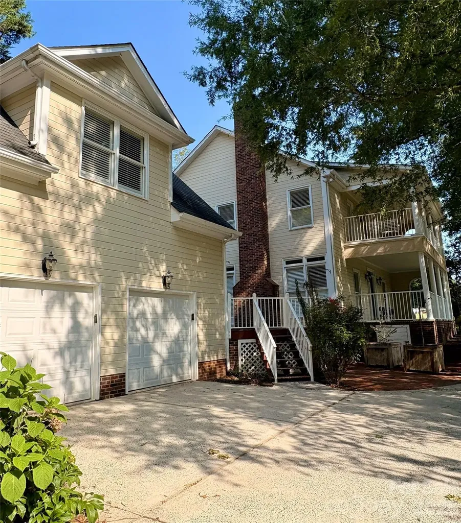 516 Shelton Street Charlotte NC 28270