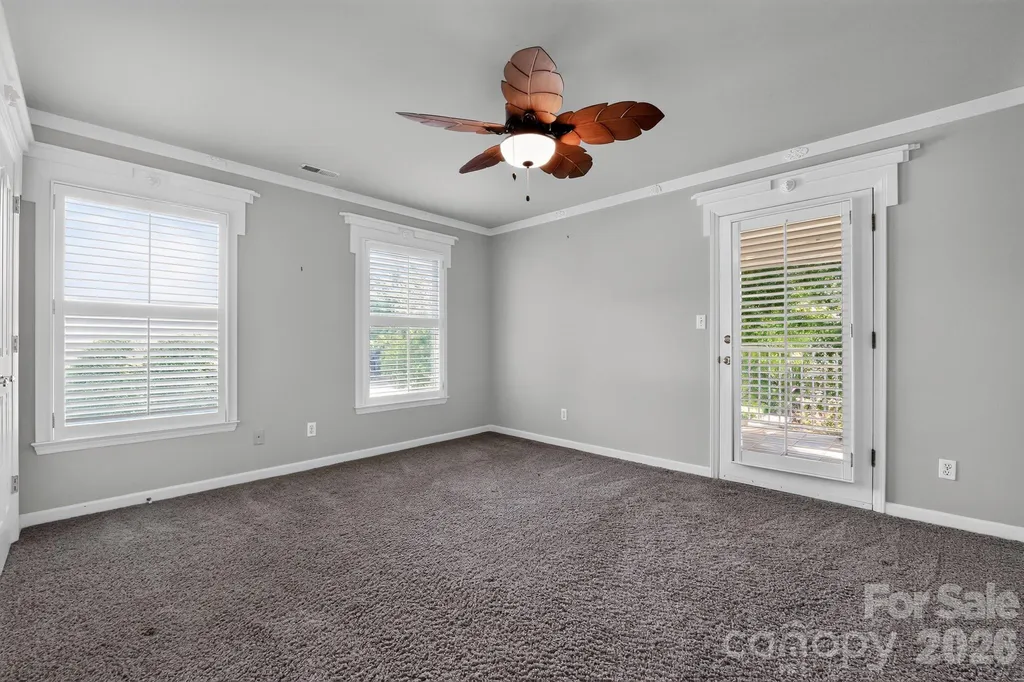 516 Shelton Street Charlotte NC 28270