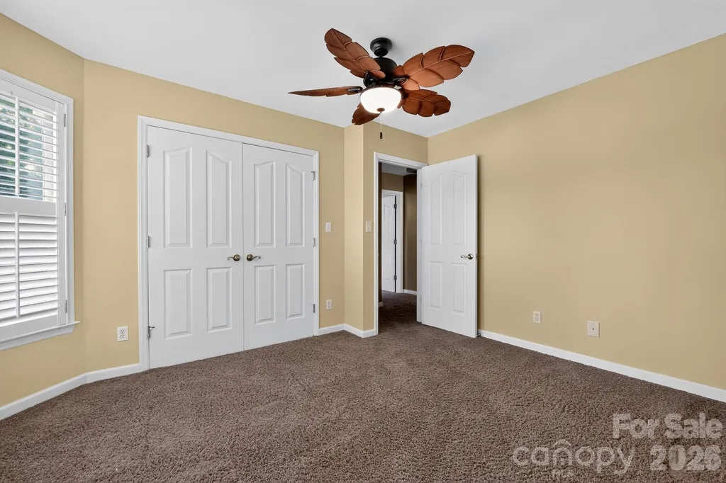 516 Shelton Street Charlotte NC 28270