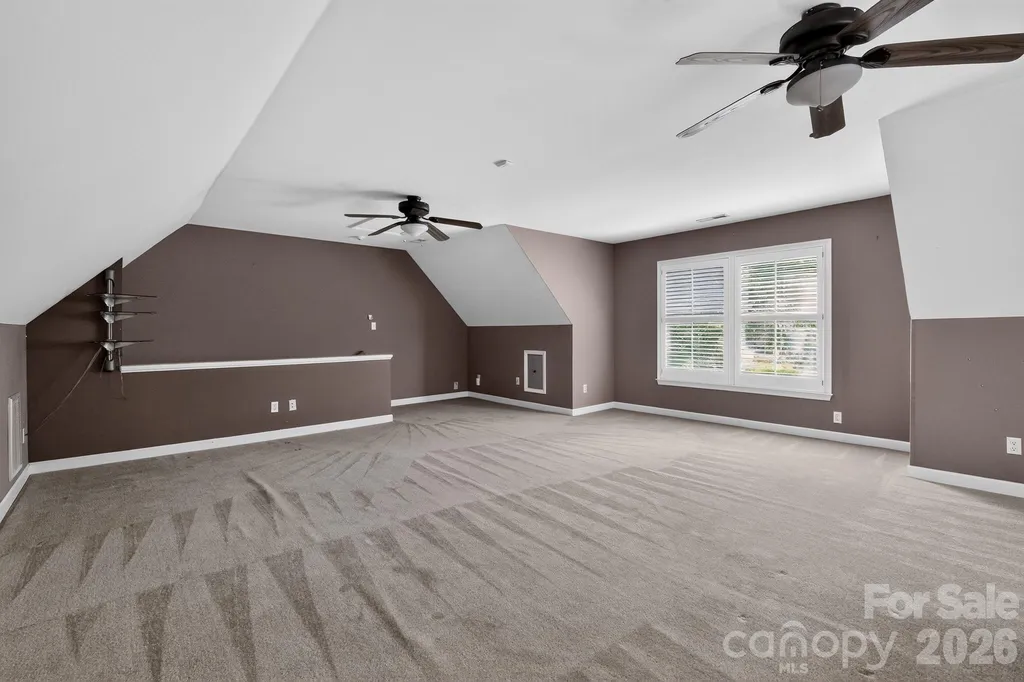 516 Shelton Street Charlotte NC 28270