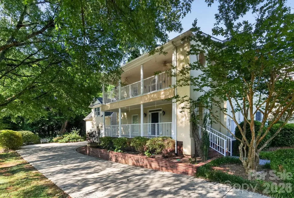 516 Shelton Street Charlotte NC 28270