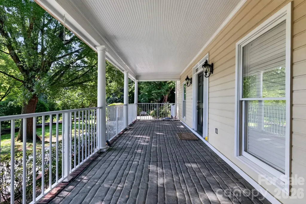516 Shelton Street Charlotte NC 28270