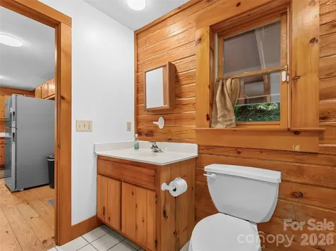 549 Henderson Street Saluda NC 28773