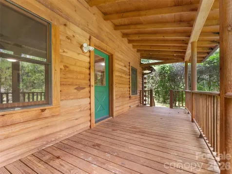 549 Henderson Street Saluda NC 28773