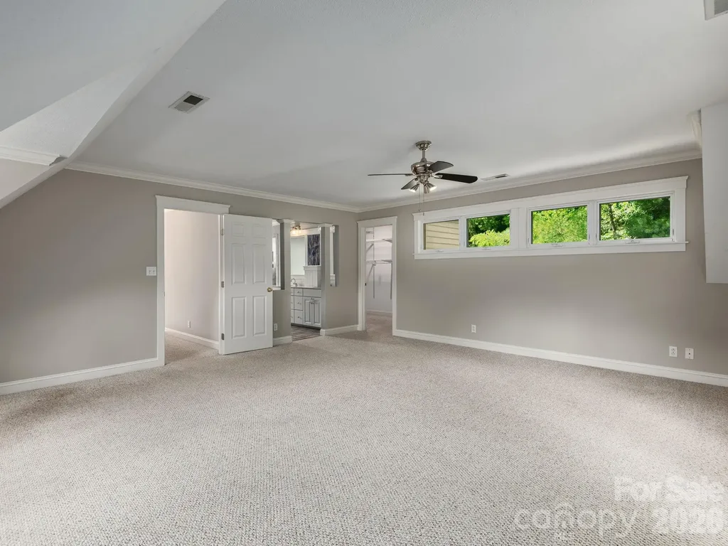 30 Apple Tree Way Asheville NC 28805
