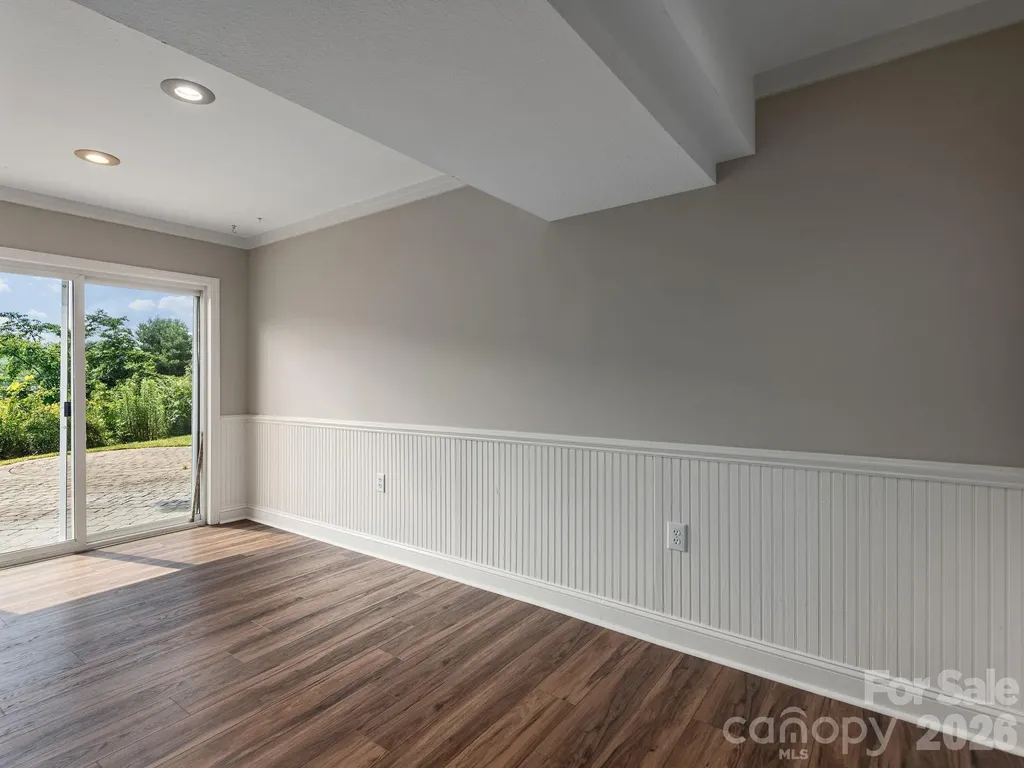30 Apple Tree Way Asheville NC 28805