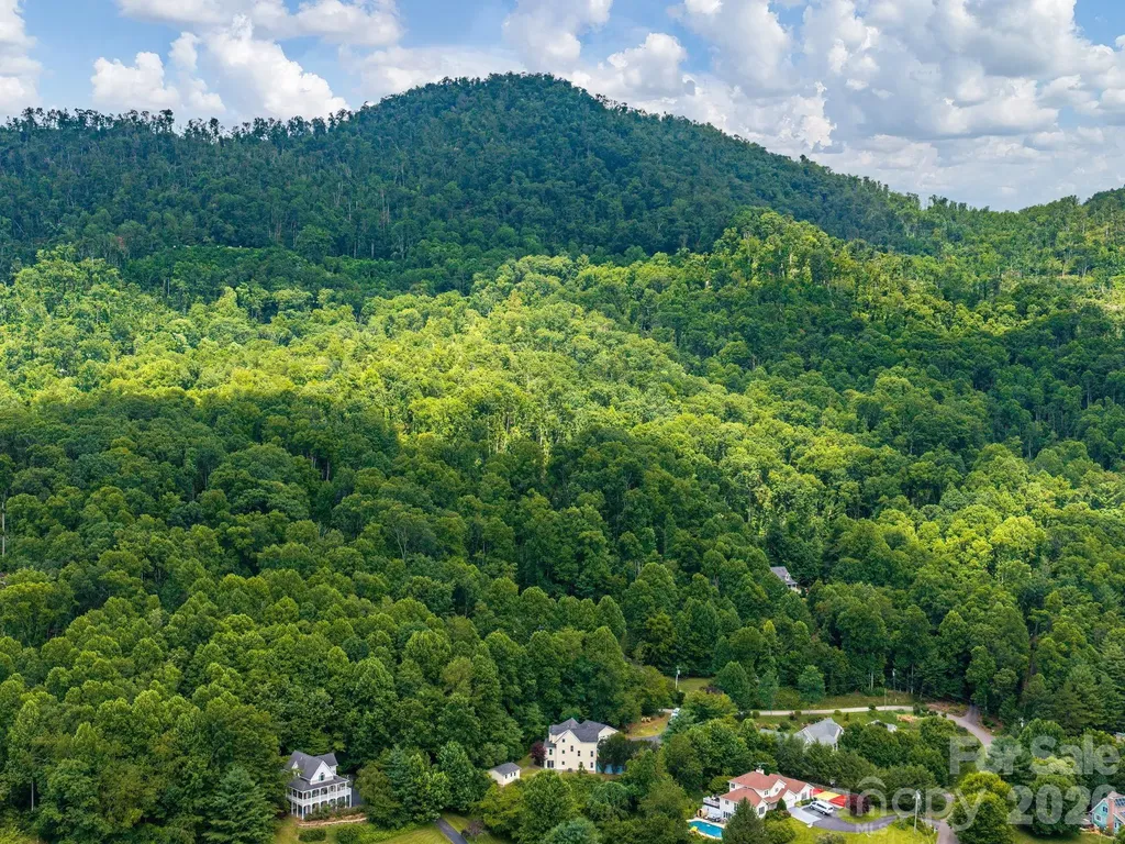 30 Apple Tree Way Asheville NC 28805