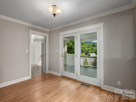 30 Apple Tree Way Asheville NC 28805