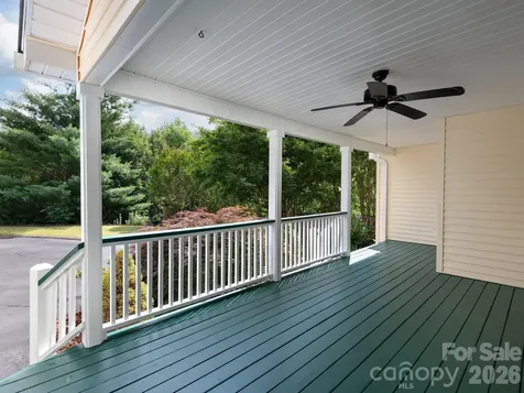 30 Apple Tree Way Asheville NC 28805