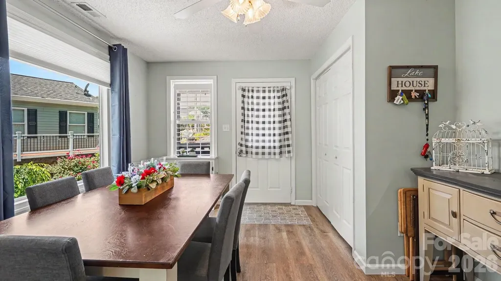 113 Lake View Drive New London NC 28127