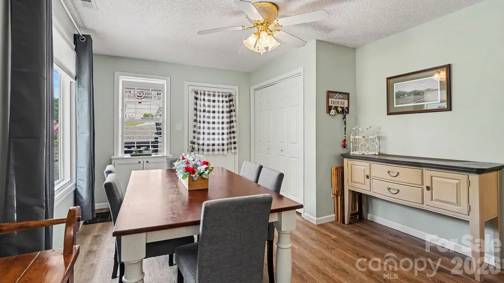 113 Lake View Drive New London NC 28127